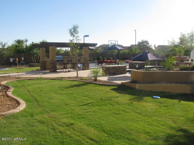 6944 S Star Drive, Gilbert, AZ 85298