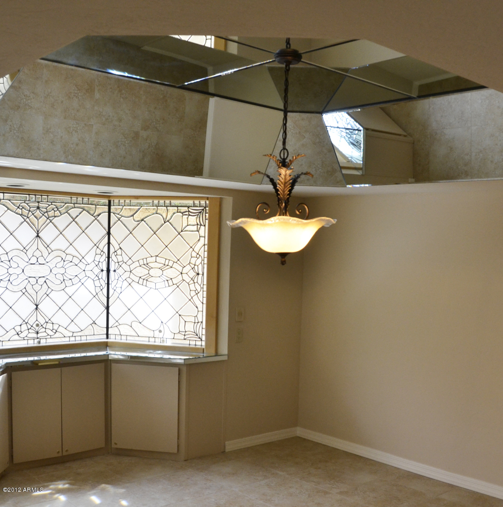 2413 E Montebello Avenue, Phoenix, AZ 85016