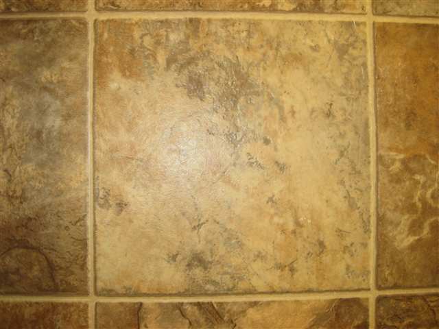 413 Bear Dr, Tiffin, IA 52340