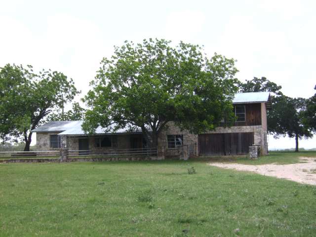 832 Jenschke Lane, Fredericksburg, Texas Homes & Land - Real Estate