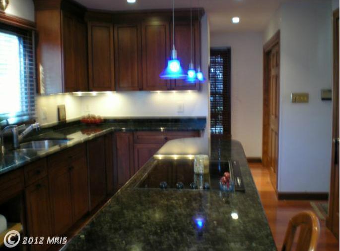 9411 Goldfield Lane, Burke, VA 22015