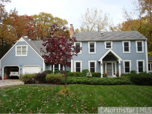 19080 Carsonwood Road, Deephaven, MN 55391