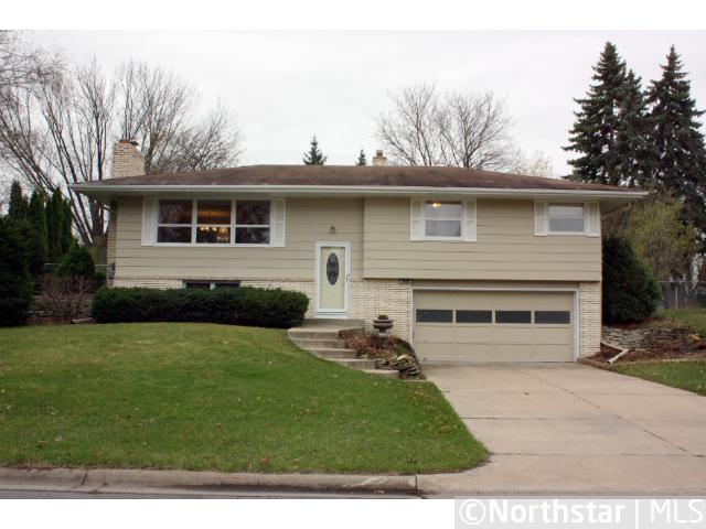964 Cannon Avenue, Shoreview, Minnesota Homes & Land - Real Estate