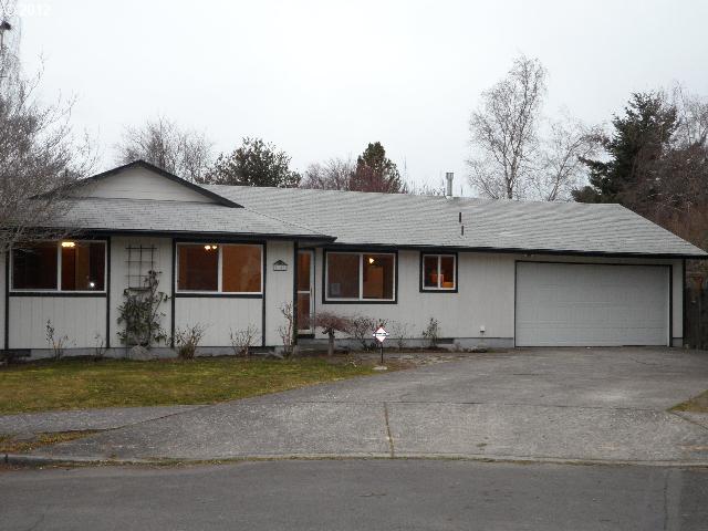 2105 SW 9TH PL, Gresham Oregon 97080 - Single Story Single Family Home Real Estate